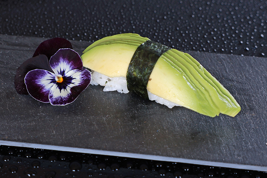 Avocado nigiri 213A2593