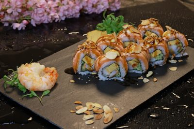 Dragon_Roll_Uramaki_Inari_Sushi